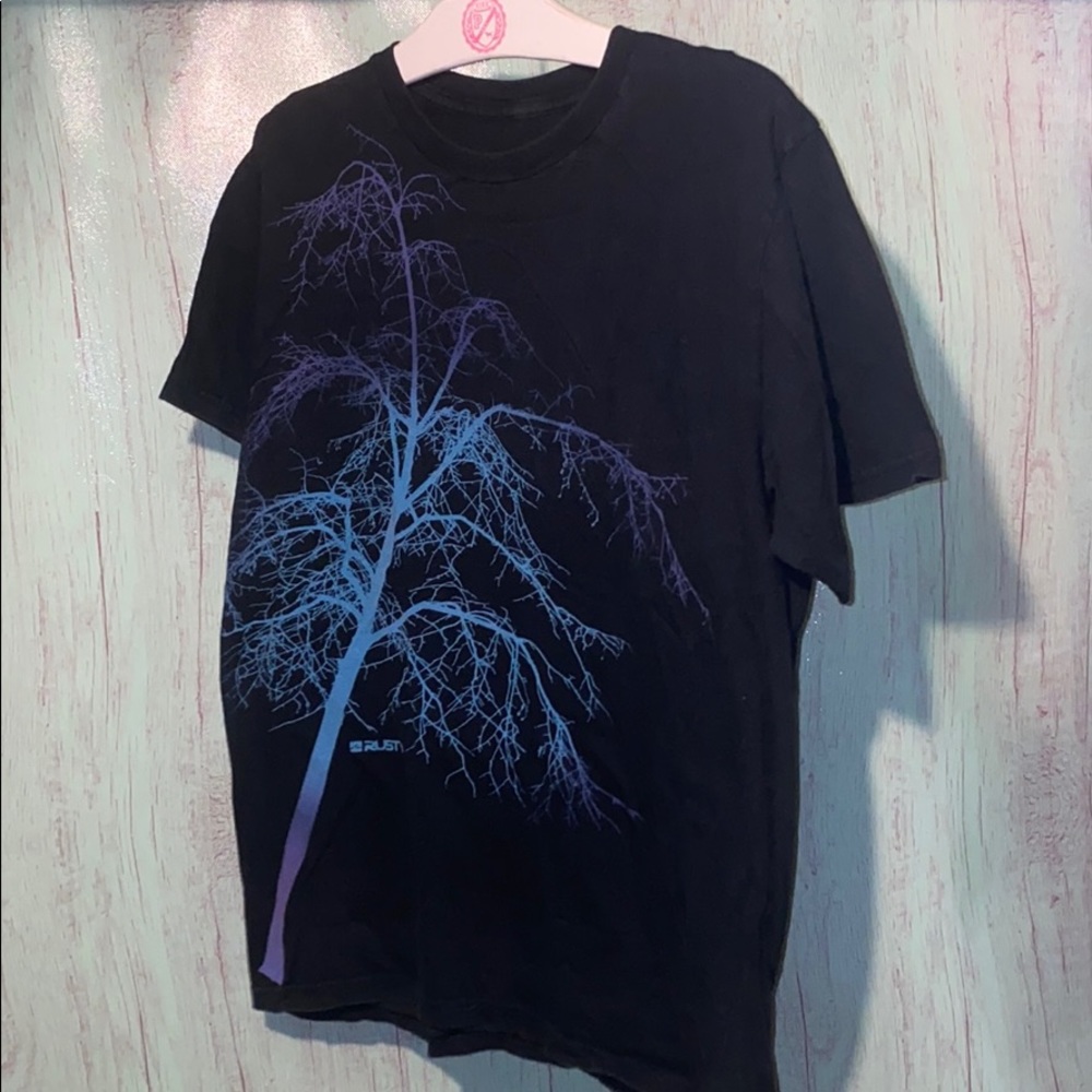 Rusty tee size med